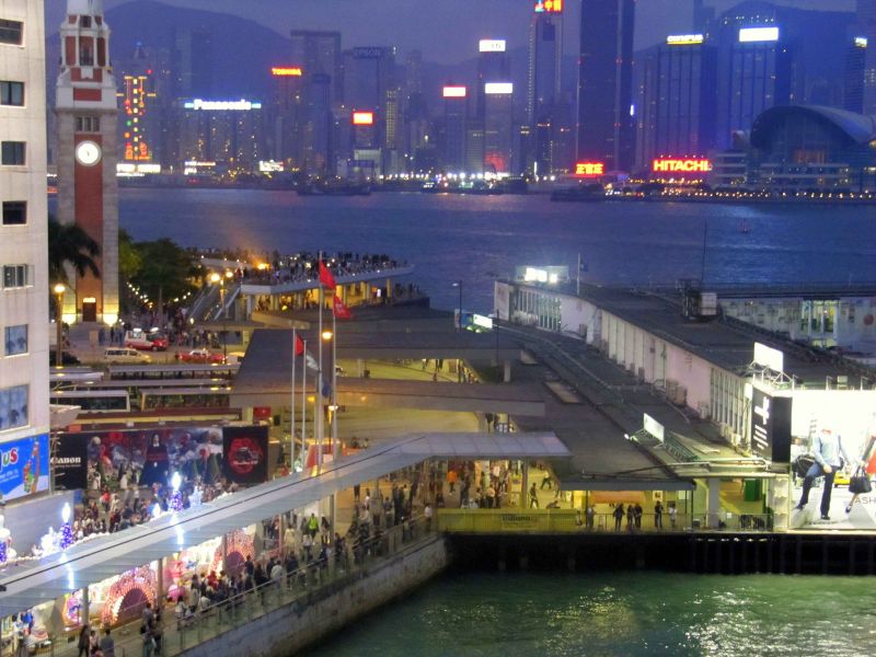 ferry pier tsim sha tsui.jpg